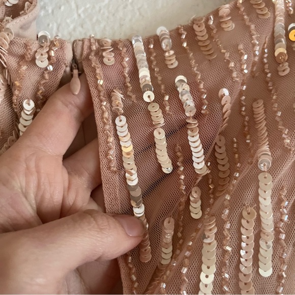 Mac Duggal - Beaded Cape Gown V Neck Dress Blush Size 8 NWT #9064 - Picture 9 of 9